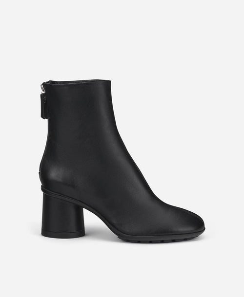 AGL Curvy boot Black (Discount Offer)