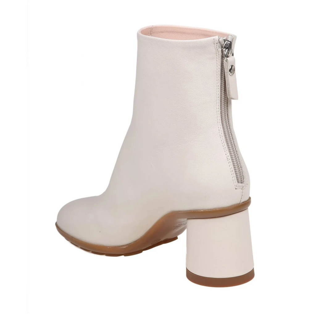 AGL Curvy boots White