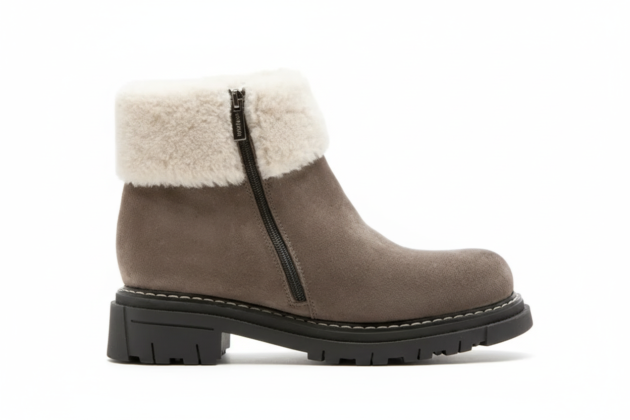 LA CANADIENNE Declan Suede Shearling Winter Booties