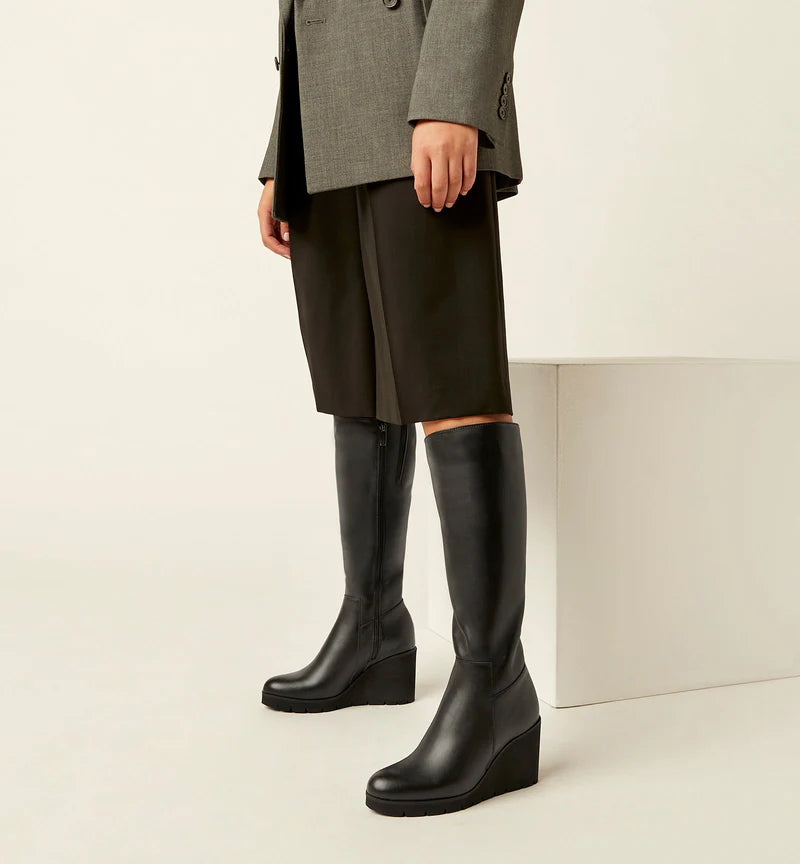 LA CANADIENNE Goup Wedge Boot TALL (Discount Offer)