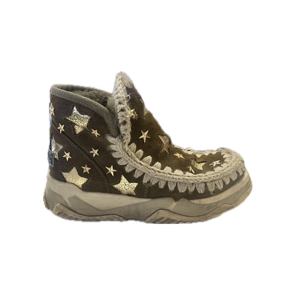 MOU Sneaker Pony (Discount Offer)