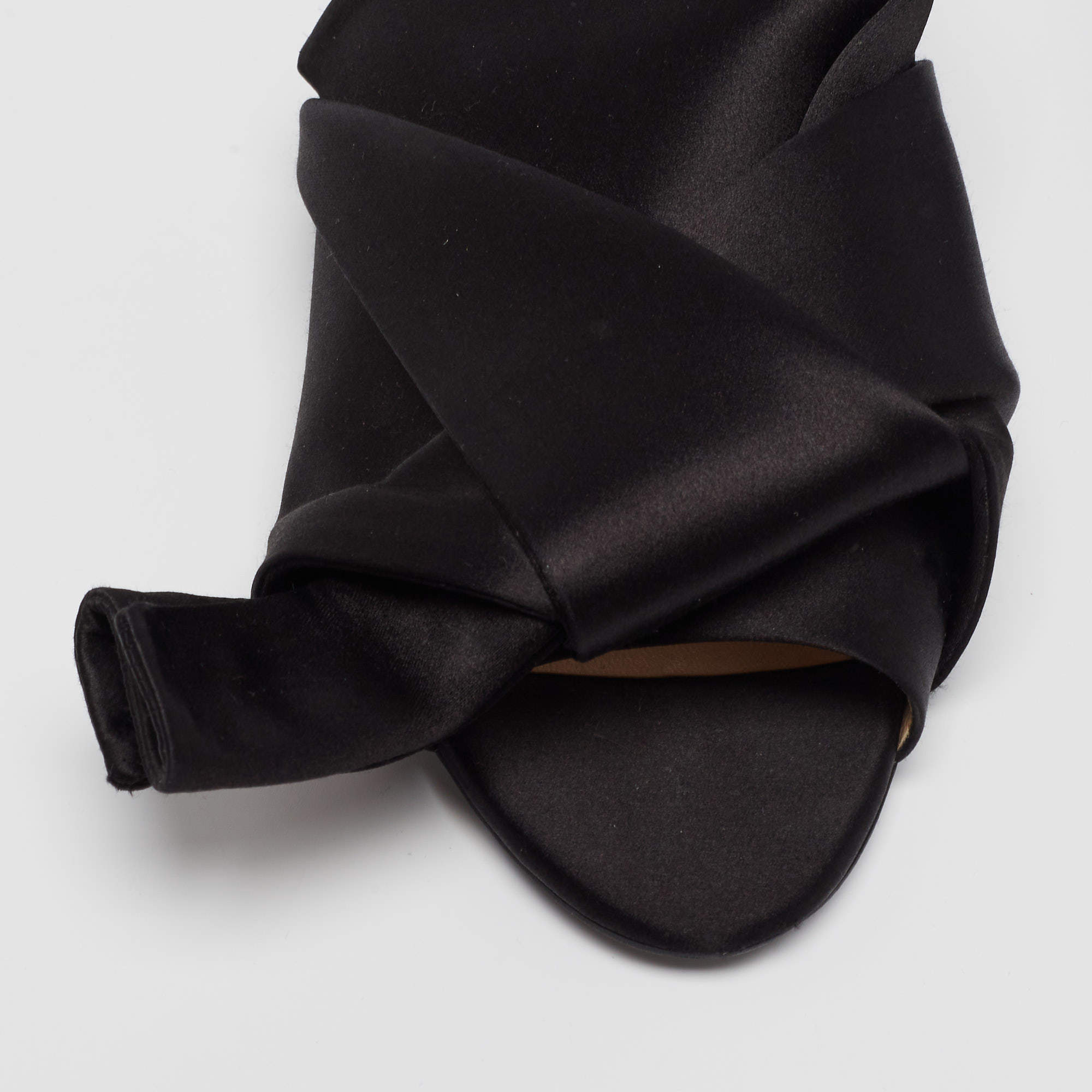 N°21 Black Satin Knot Flat Mules (Discount Offer)