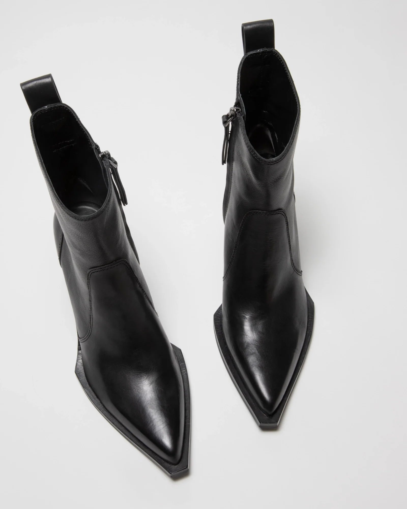 ONCEPT NASHVILLE ANKLE BOOT (Discount Offer)