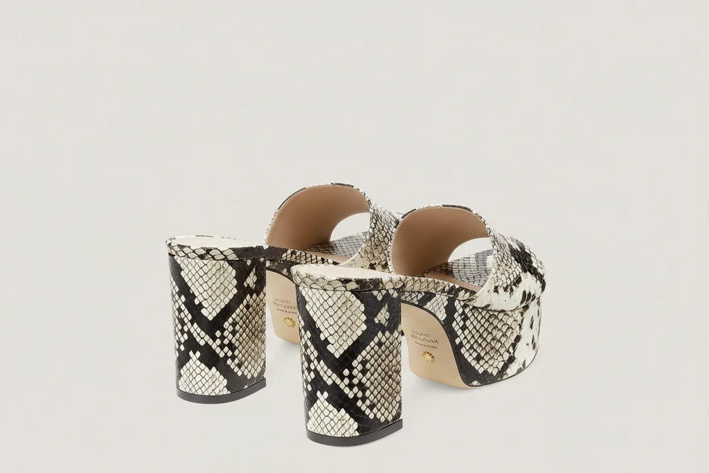 STUART WEITZMAN Squarehigh Platform 95 Slide (Discount Offer)